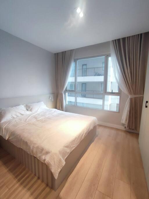 The Rixx Business @d1/netflix/sauna/gym Apartment Ho Chi Minh City